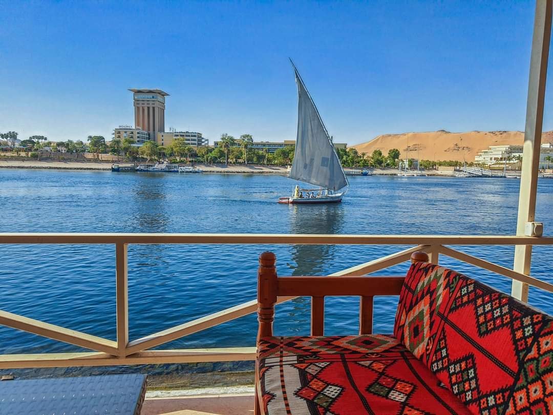 مراكب شراعية على نيل أسوان